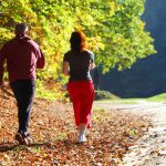 Περπατώντας κατά της νόσου Αλτσχάιμερ: οι επιστήμονες βρήκαν πόσα βήματα πρέπει να κάνετε την ημέρα Περπατώντας κατά της νόσου Αλτσχάιμερ: οι επιστήμονες βρήκαν πόσα βήματα